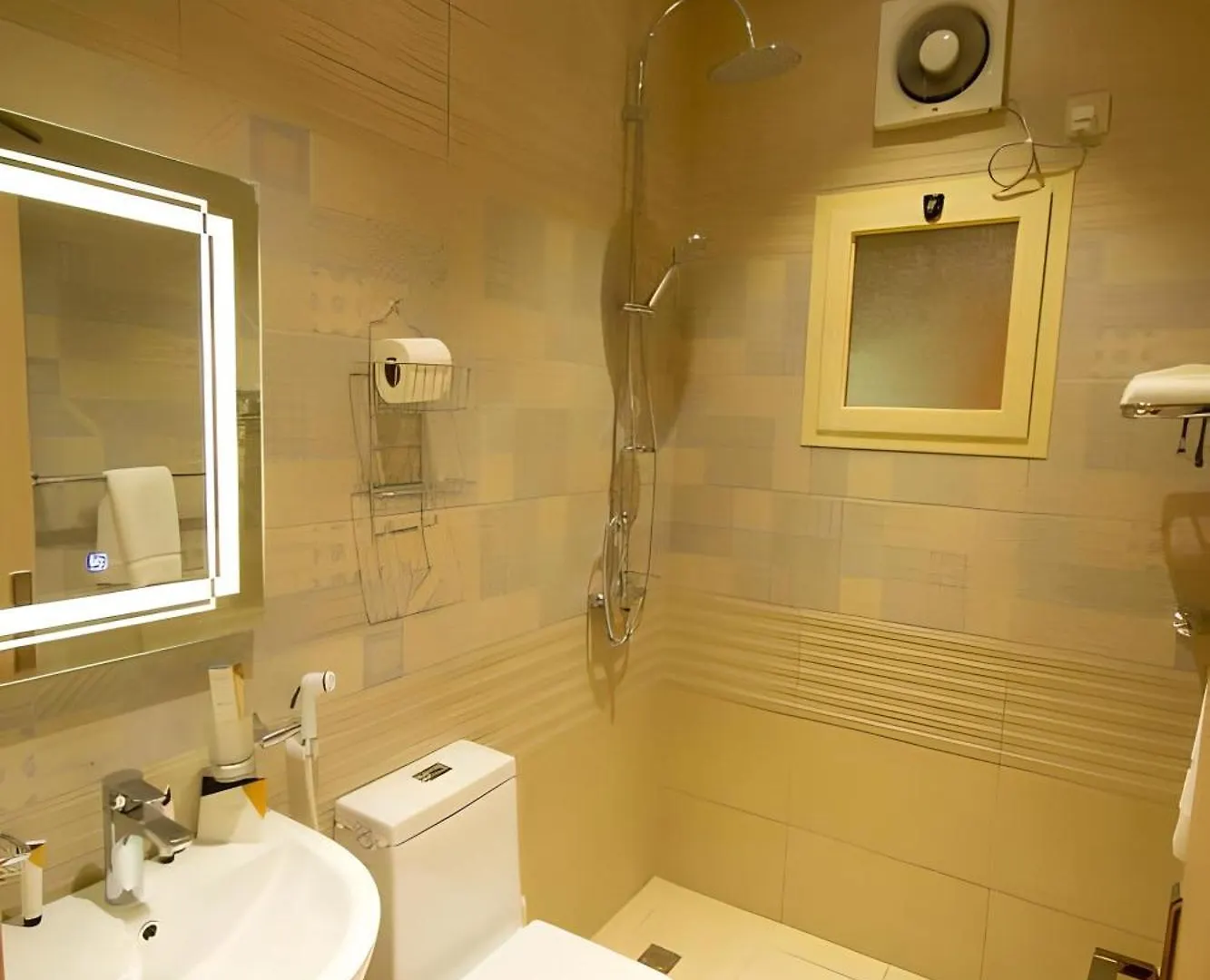 *** Apart Otel Hayat Al Rose Hotel Appartment Cidde Suudi Arabistan